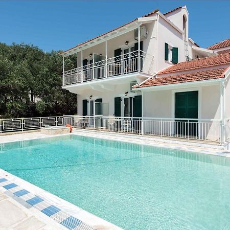Marika Apartments Kassiopi Eksteriør billede