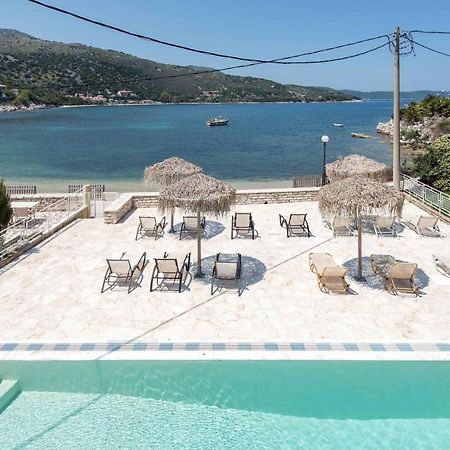 Marika Apartments Kassiopi Eksteriør billede
