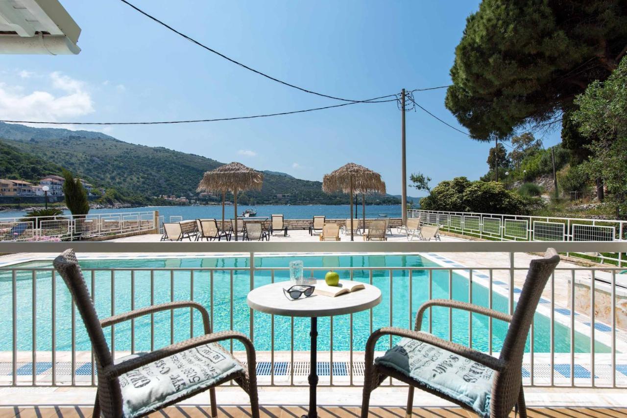 Marika Apartments Kassiopi Eksteriør billede