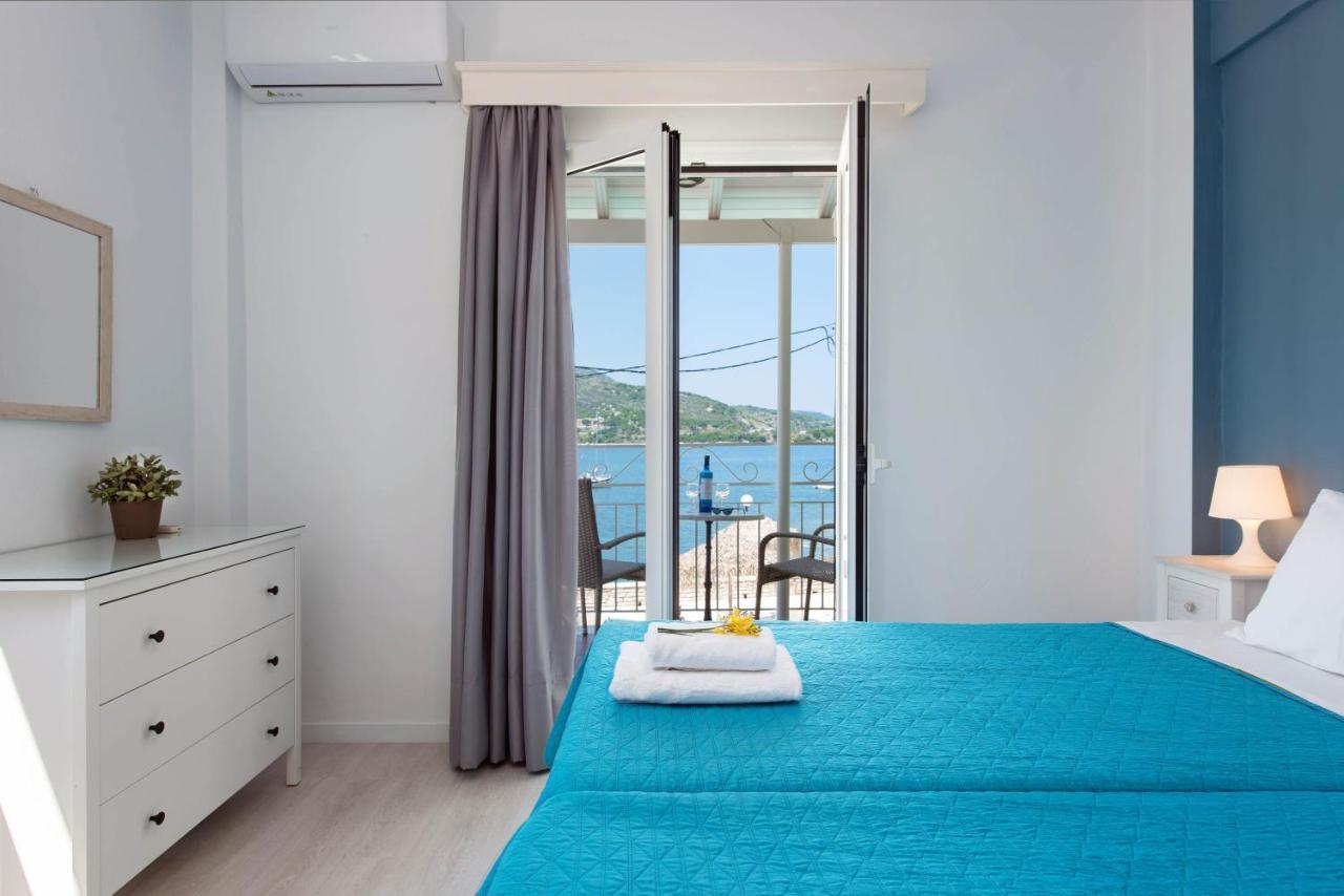 Marika Apartments Kassiopi Eksteriør billede