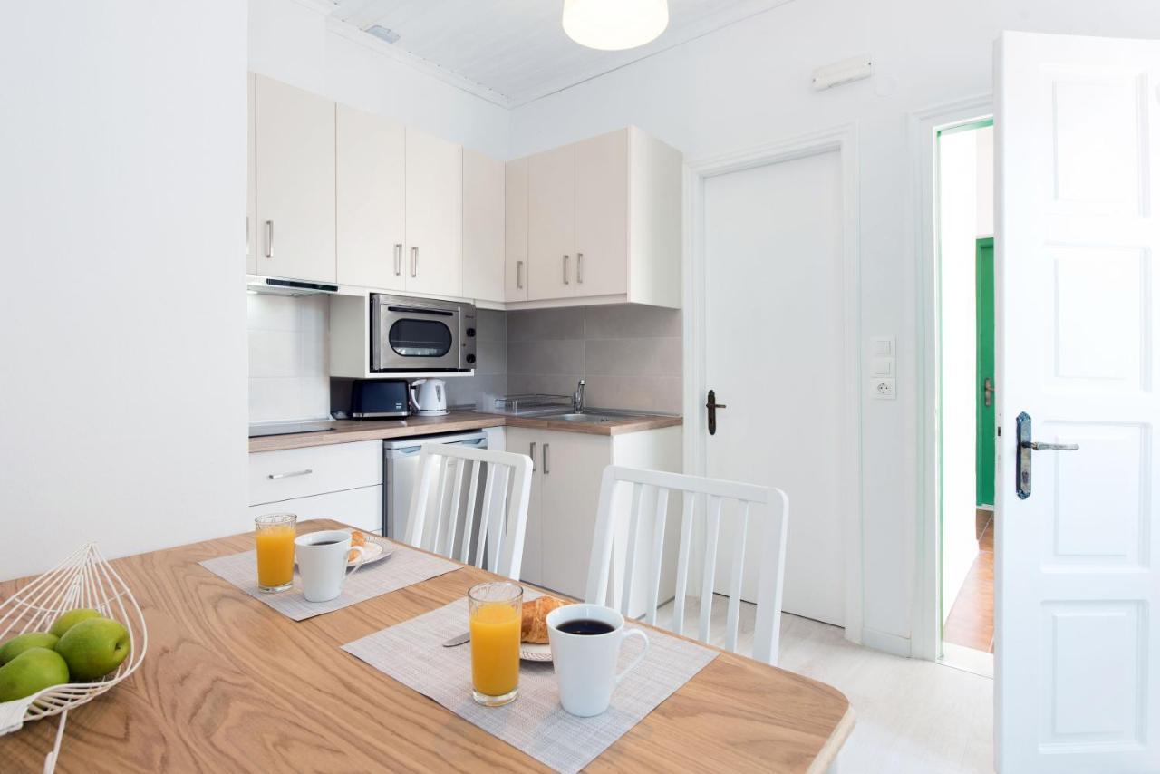 Marika Apartments Kassiopi Eksteriør billede