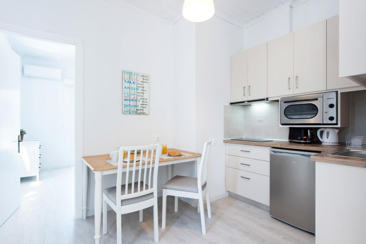 Marika Apartments Kassiopi Eksteriør billede