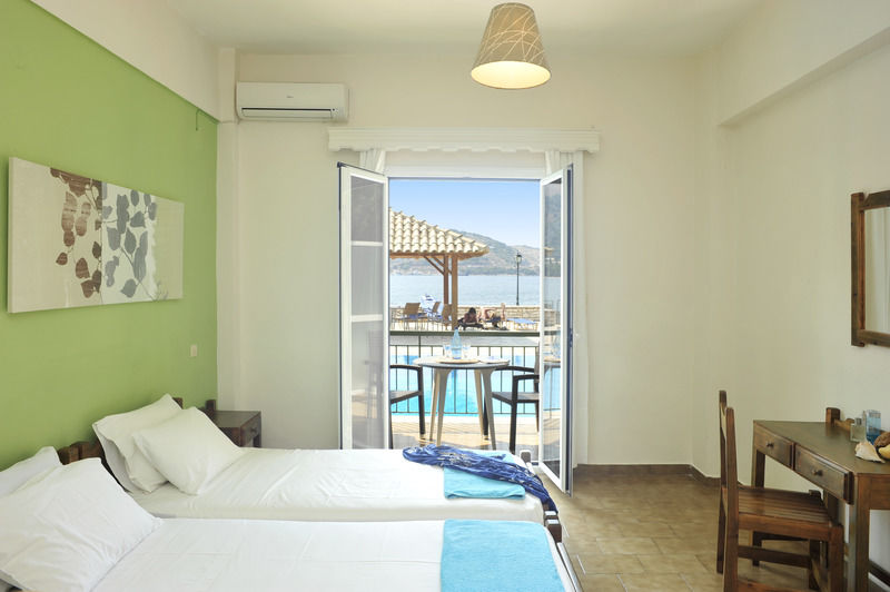 Marika Apartments Kassiopi Eksteriør billede